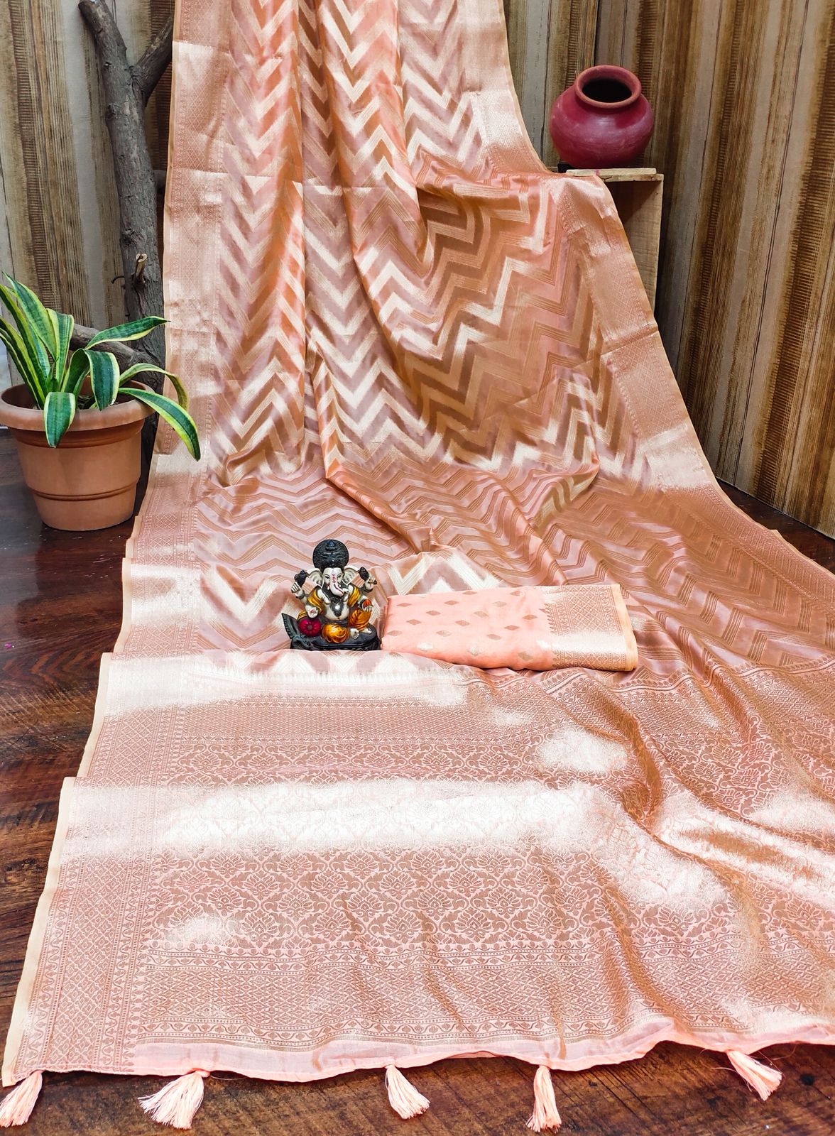 Premium Soft Organza Silk Banarasi Saree with Archival Intricate Weaving & Unique Butta – Superior Quality | Rangshree